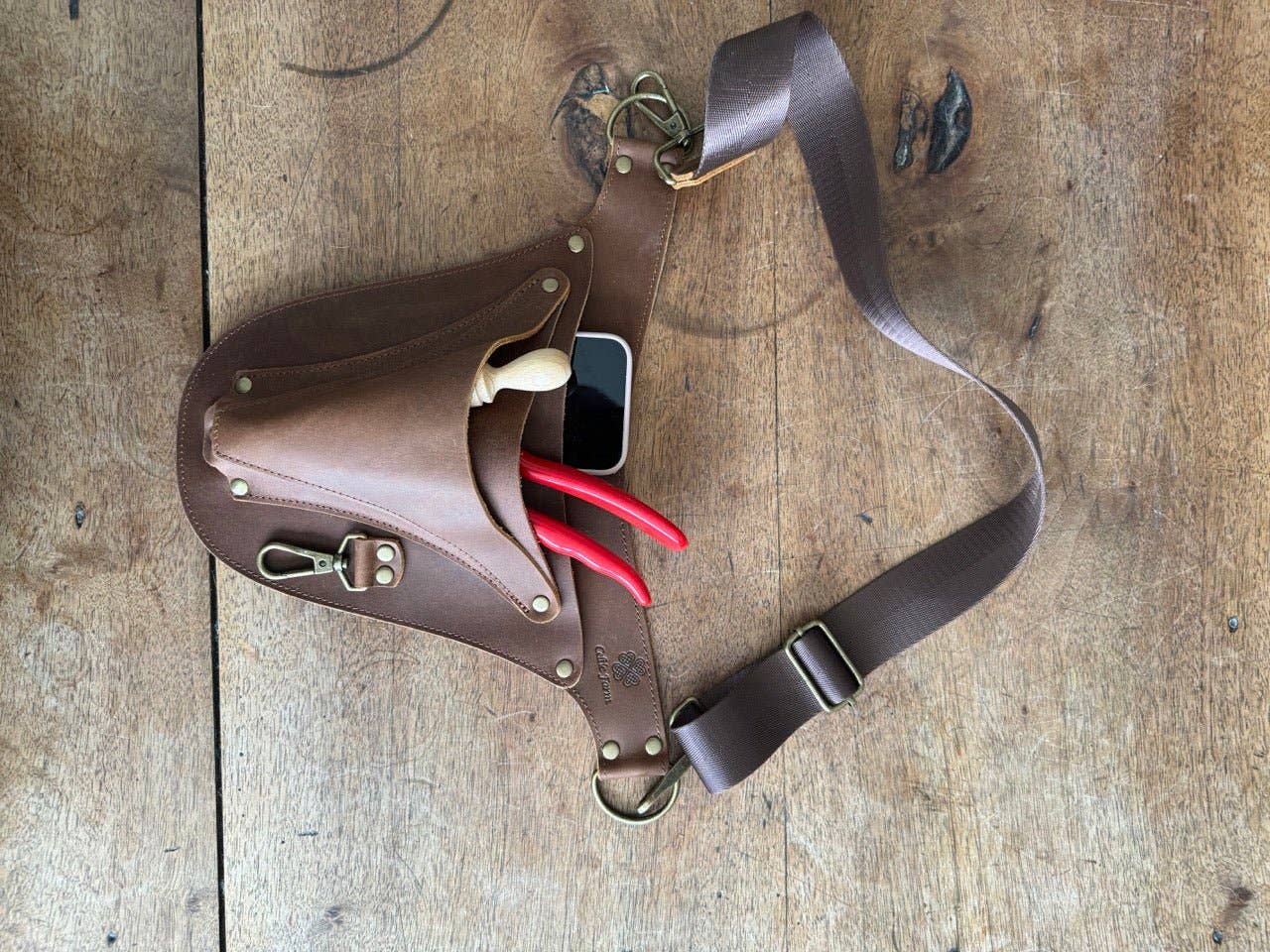 The Artisan Leather Gardener’s Belt | Full-Grain Tool Holster